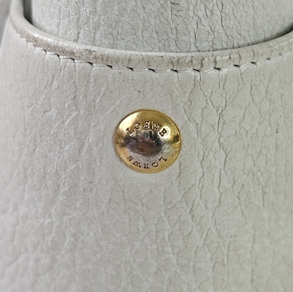 Loewe Madrid Heritage Pebbled Leather Tote Bag in Off White - Picture 3 of 16